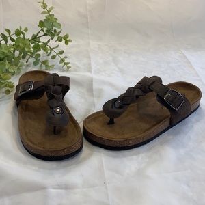 NWT Outwoods Leather Braided sandals